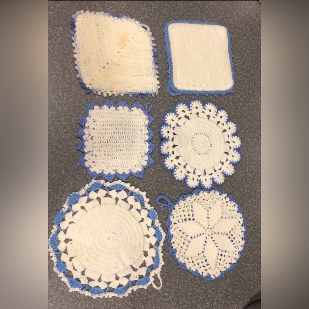 Vintage Doilies Handmade Crocheted Hot Pads 5.5”-6.5” - Picture 2 of 2